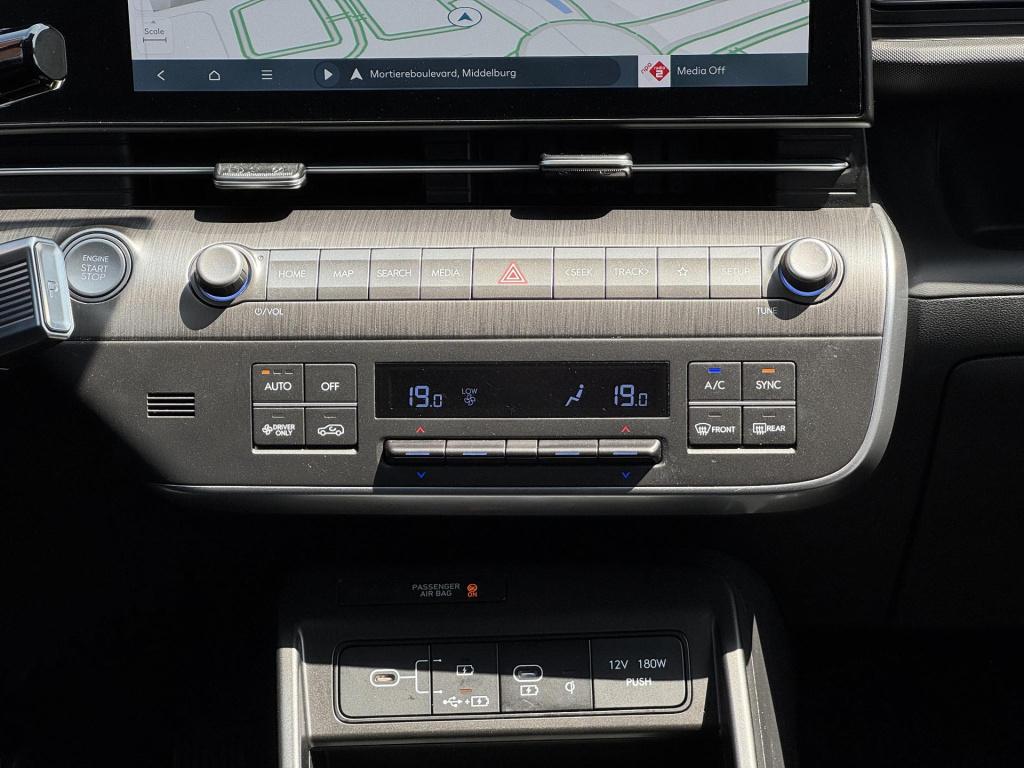 Hyundai Kona 1.6 gdi hev premium | two-tone lakkleur | stoelverwarming + -v
