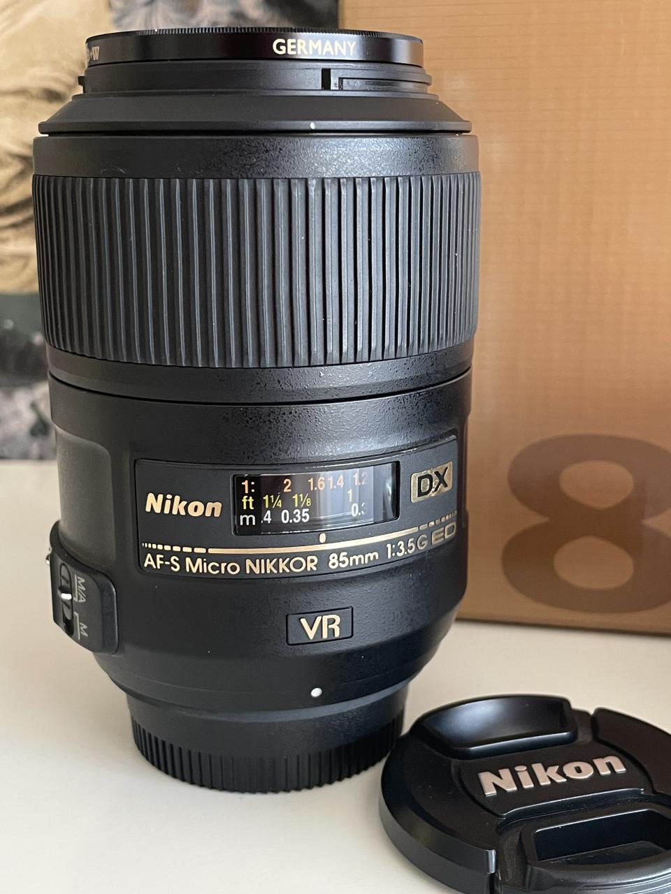 Nikon AF-S DX 85mm f3.5G micro lens