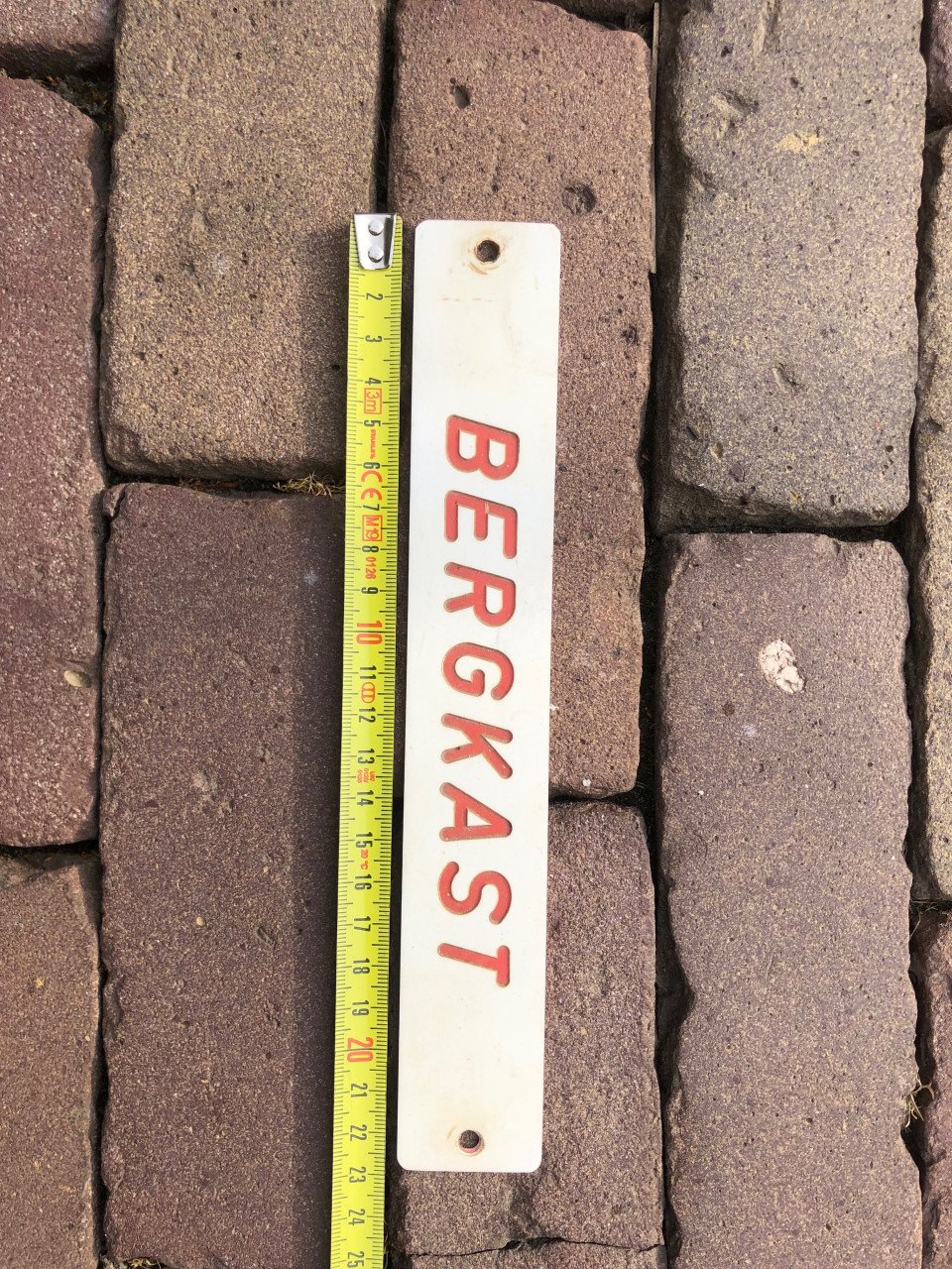 Naamplaatje Bergkast.