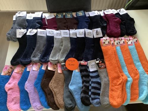 Partij heerlijk warme huissokken. ( partij 64)