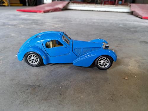 Modelauto Bugatti Atlantic 1936 1:24
