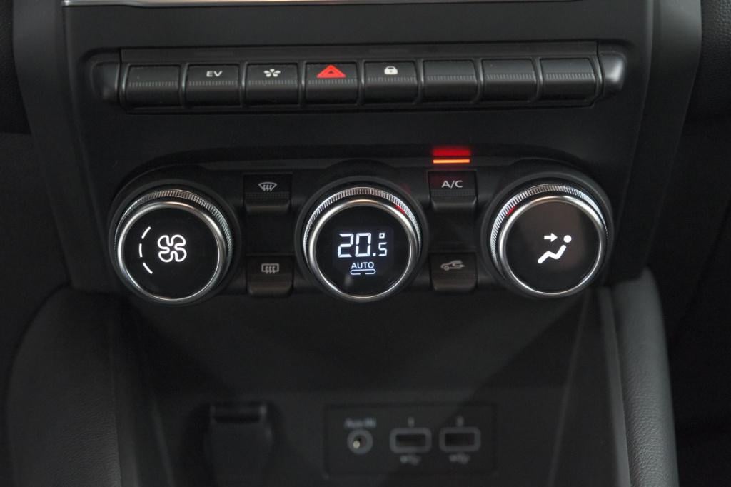Renault Captur 1.6 e-tech hybrid 145 sl rive gauche | trekhaak | camera | a