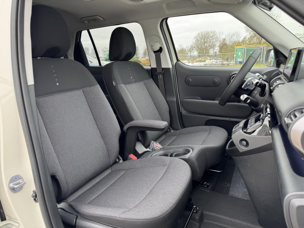 Hyundai Inster evolve sky plus 49 kwh