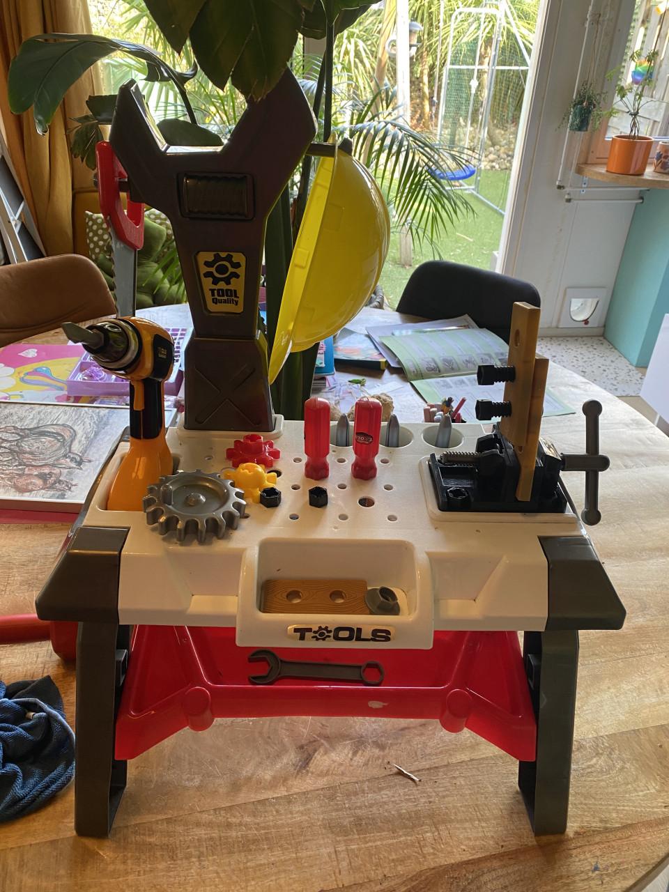 Leuke speelgoed werkbank te koop