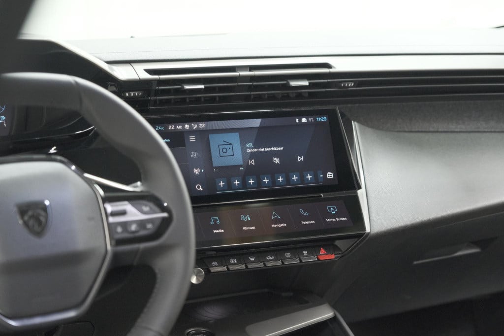 Peugeot 408 1.2 hybrid 136 e-dcs6 allure | 360 camera | navigatie | parkeer