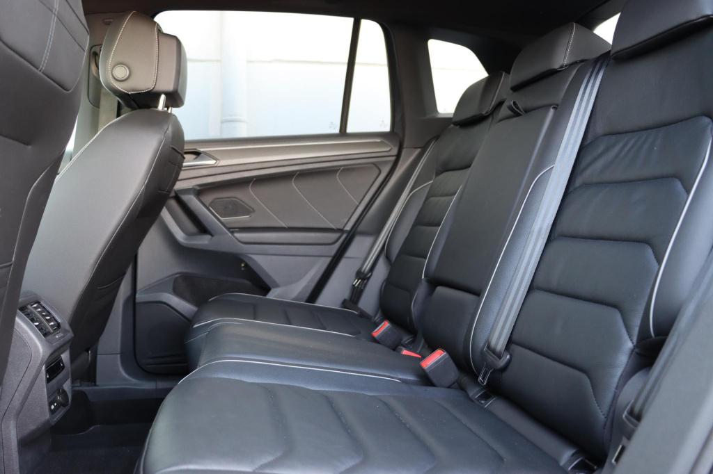 Volkswagen Tiguan 1.4 tsi ehybrid r-line business+ black style 245pk dsg6 |