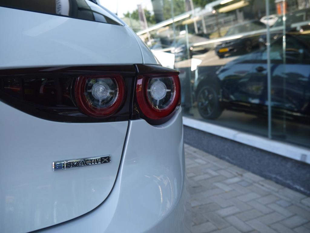 Mazda 3 2.0 e-skyactiv-x m hybrid 186 nagisa|rijklaar