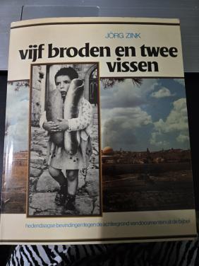 Boek:Vijf broden en twee vissen 1973 2e druk