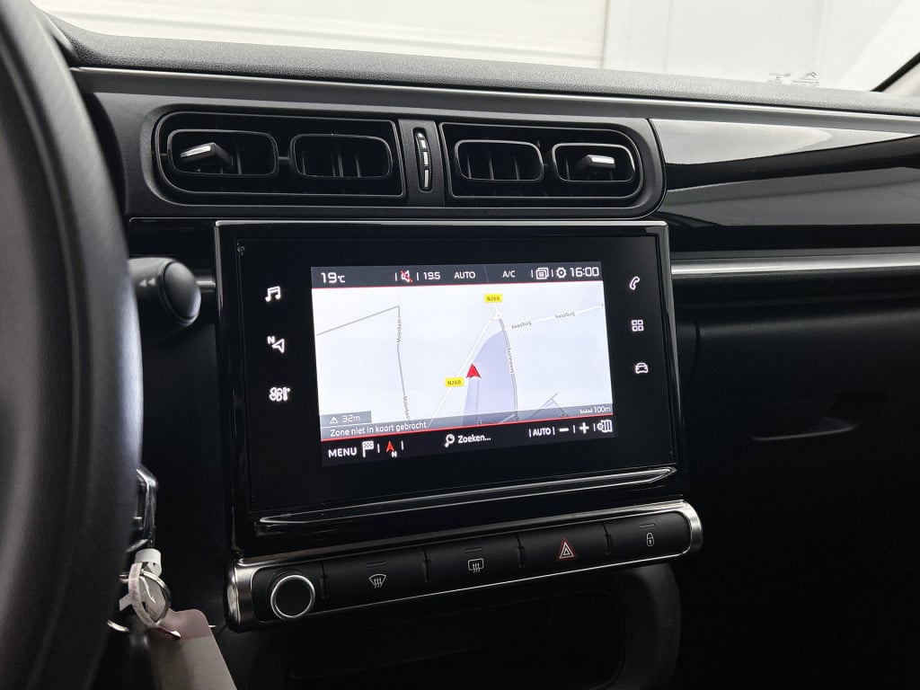 Citroen C3 puretech 82 pk s&s feel | stoelverwarming | navigatie | rijklaar