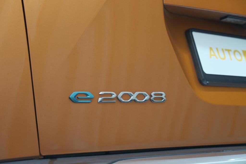 Peugeot E-2008 ev gt 50 kwh | 11 kw lader | 96,3% soh | adaptieve cruise co