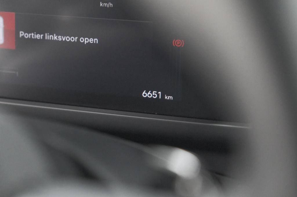 Citroen C4 1.2 hybrid 145pk max | camera | adaptieve cruise control | navig