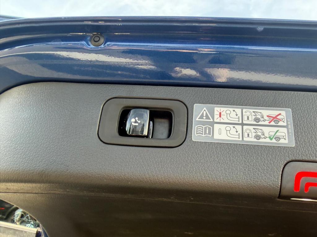 Mercedes-Benz C-Klasse estate 300 e amg line l panoramadak l led l mbux l d