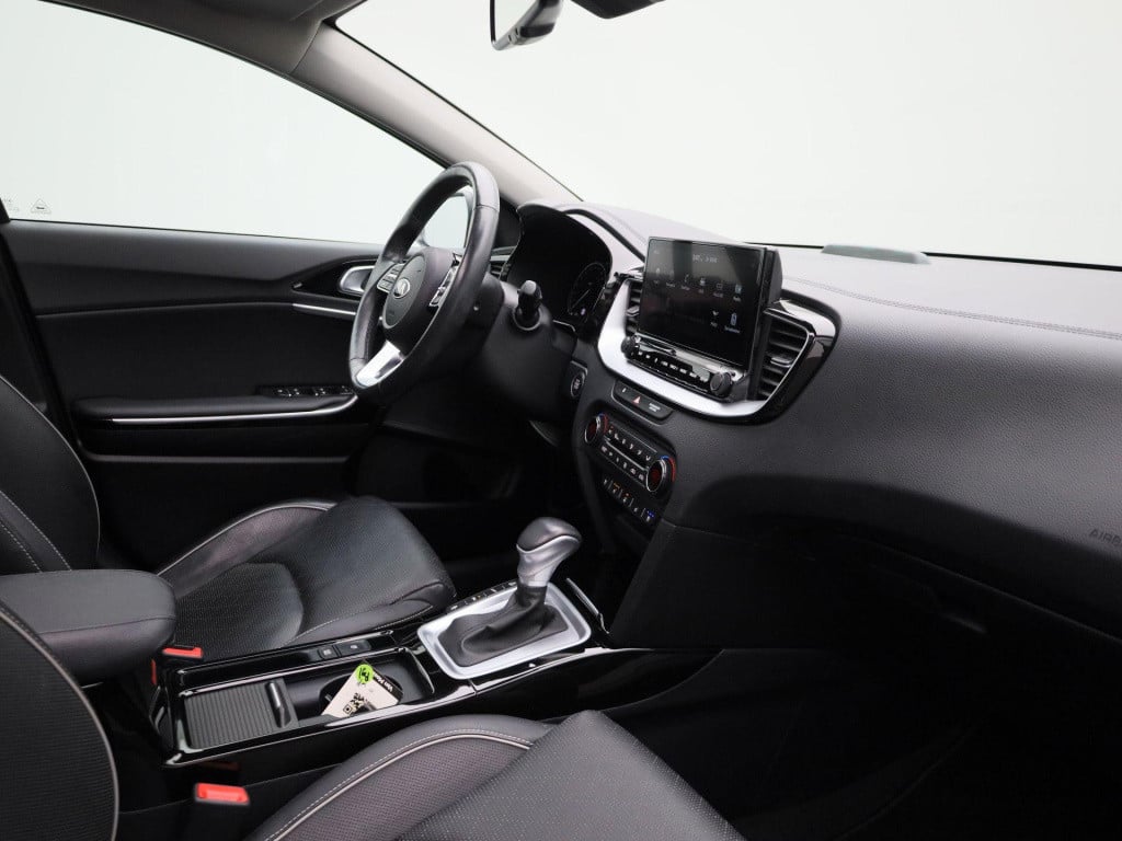 Kia Xceed 1.6 gdi phev executiveline | automaat | panoramadak | navigatie |