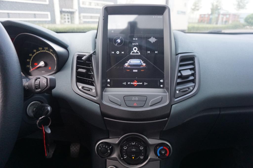 Ford Fiesta 1.25 limited airco / elektr. ramen / carplay / nap