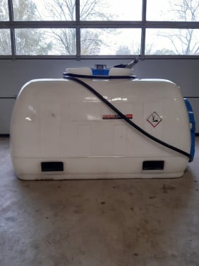 Watertank/AdBlue met pomp