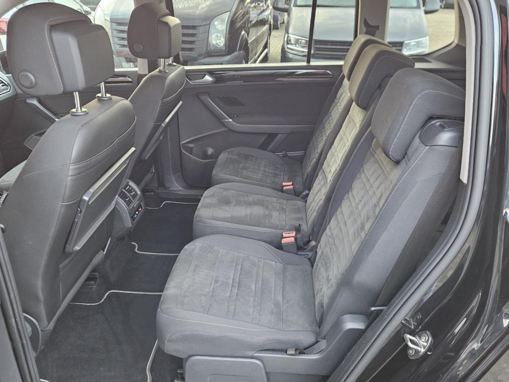 Volkswagen Touran 1.2 tsi highline business r-line 7-pers. | acc | camera