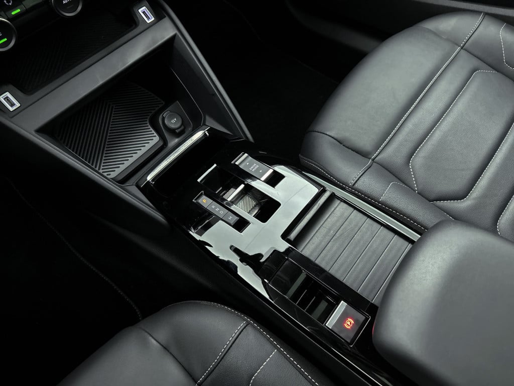 Citroen C4 130 pk automaat shine | rijklaar | trekhaak | panoramadak | stoe