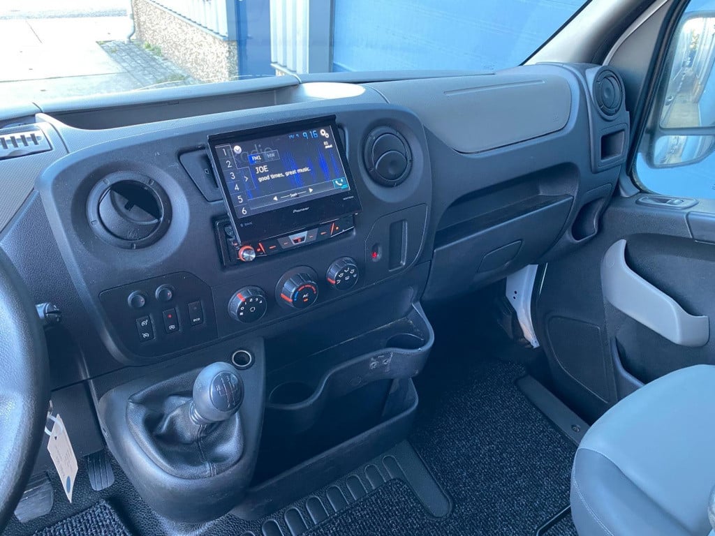 Opel Movano 2.3 cdti l2h2 airco / cruise controle / camera / trekhaak / n.a
