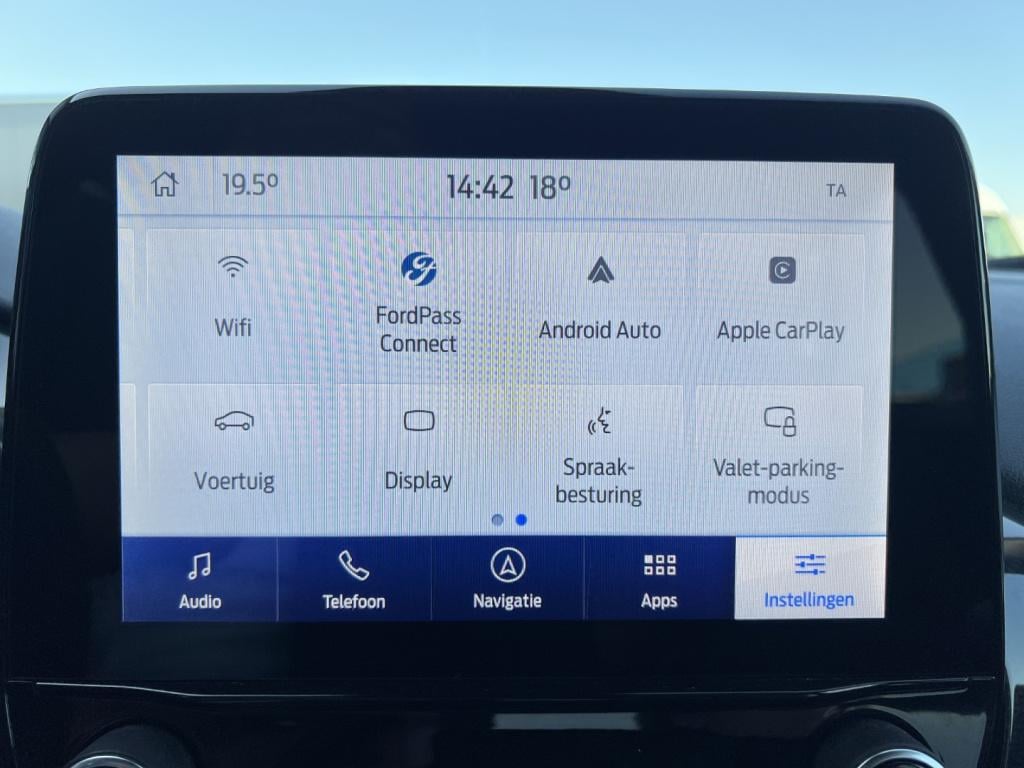 Ford Puma 1.0i ecoboost 125pk st-line , trekhaak , voorruitverwarming , sto