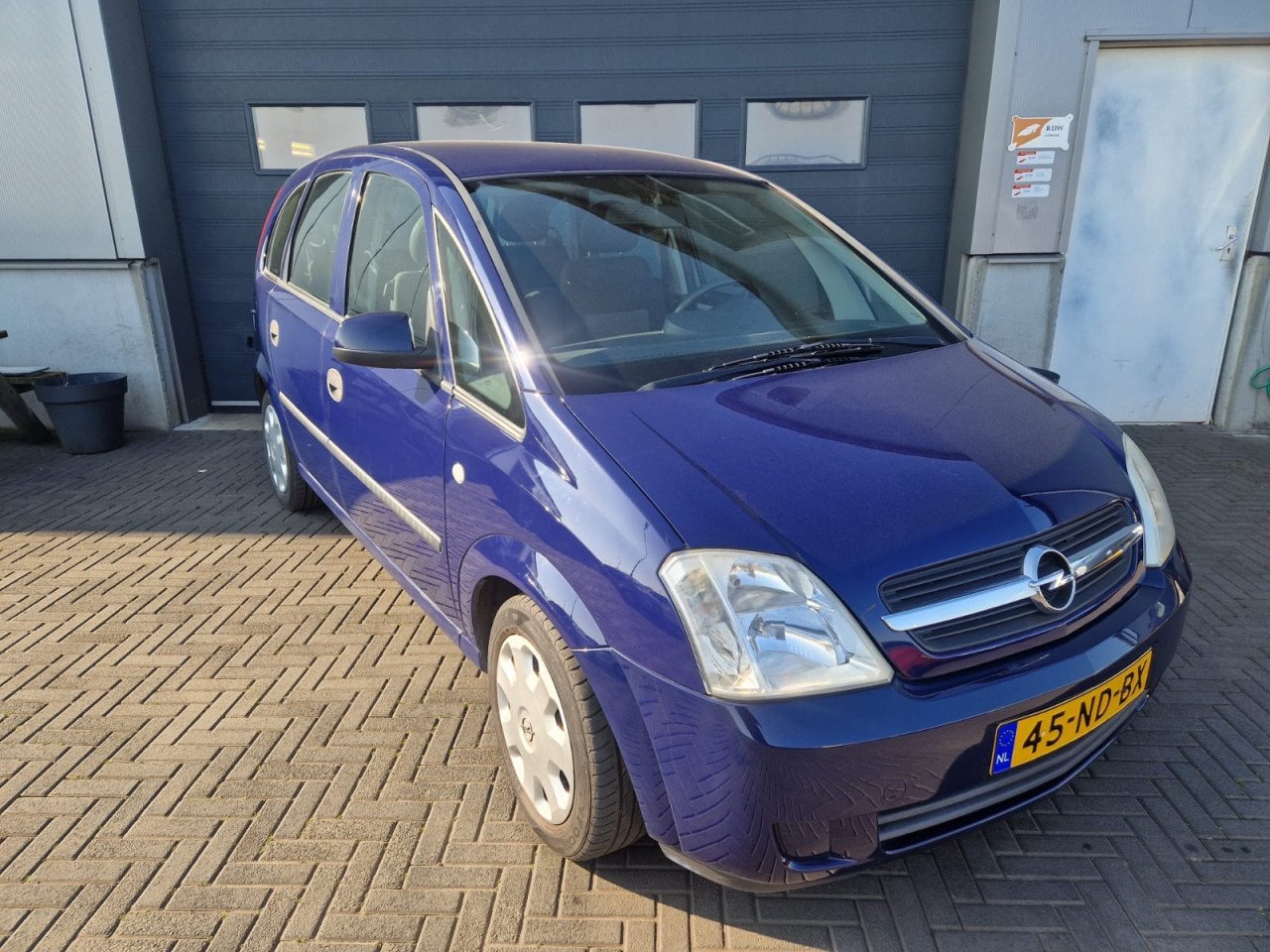 TE KOOP OPEL MERIVA 1.6 ENJOY MET AFNEEMBARE TREKHAAK