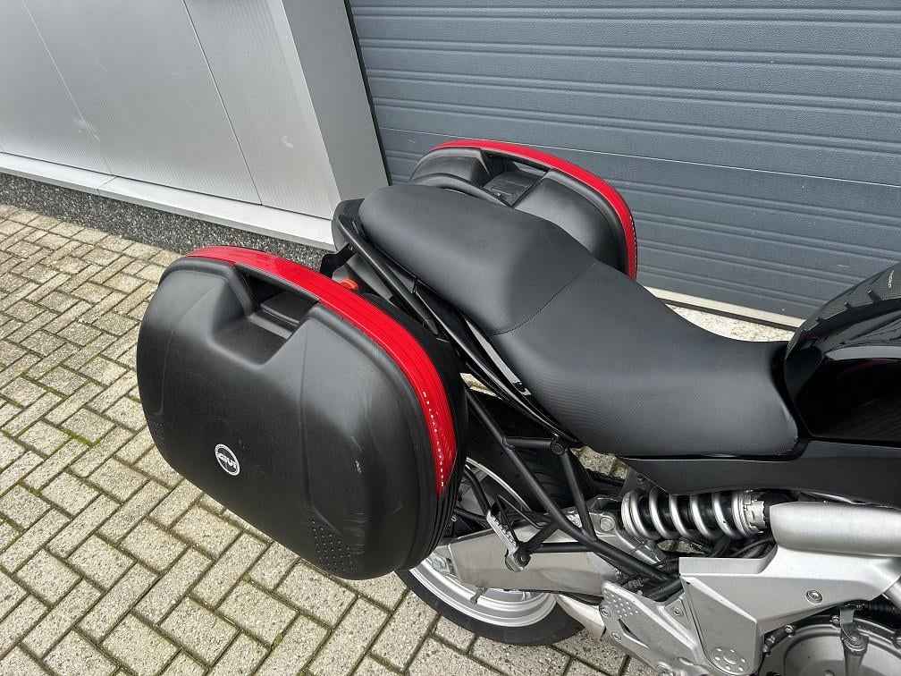 Kawasaki Versys 650 mét ABS uit 2007, koffers, handvatverwarming €2995,-