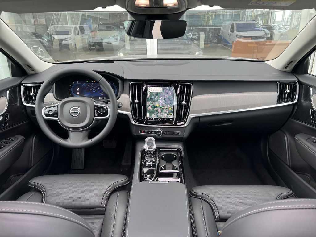 Volvo V90 t6 398pk awd recharge ultimate dark full options !