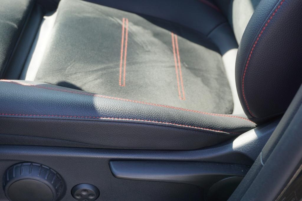Mercedes-Benz B-Klasse 180 business solution amg l trekhaak l mbux l stoelv
