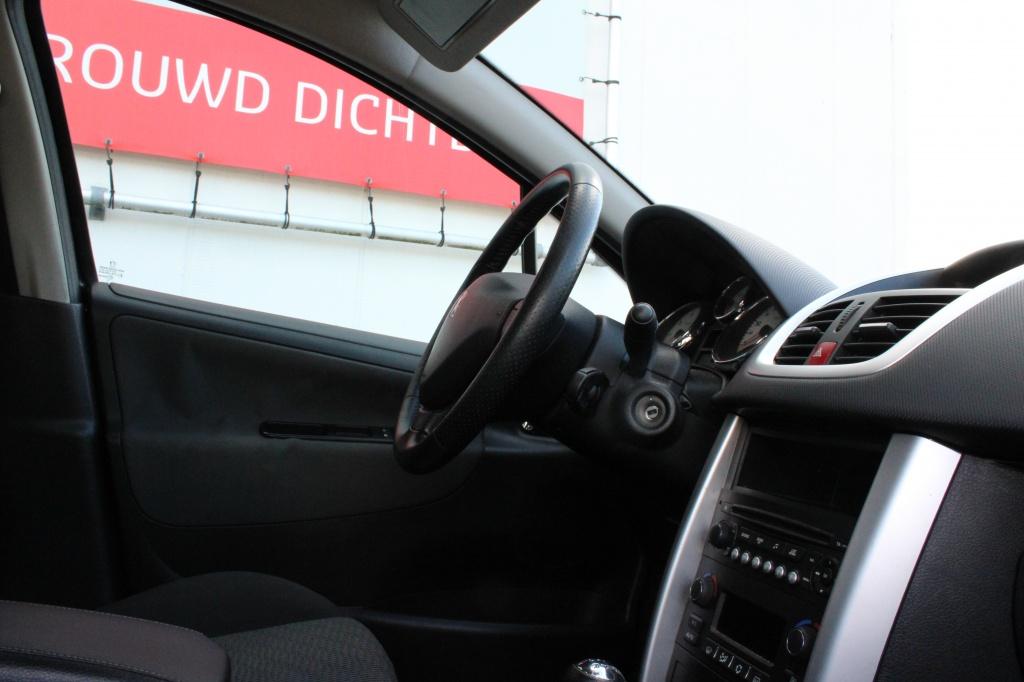 Peugeot 207 sw 1.4 vti xs