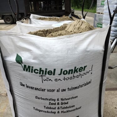 Zand losgestort of in bigbag