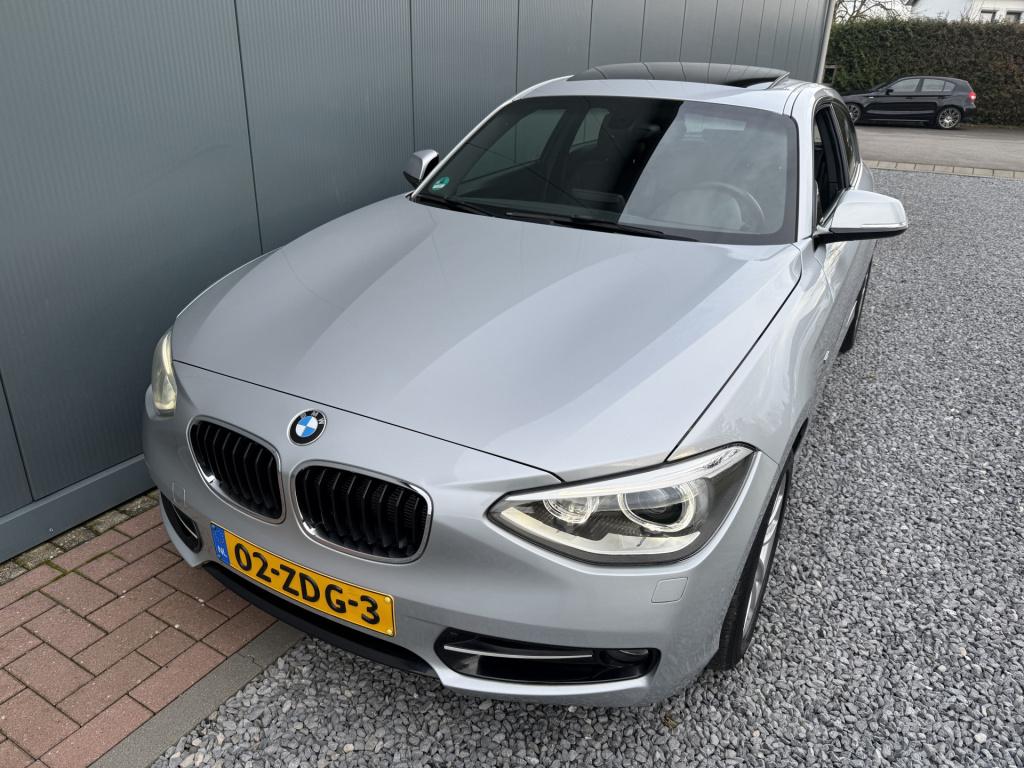 BMW 1 Serie 114i executive business+ 3-drs
