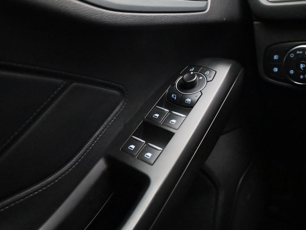 Ford Focus wagon 1.0 ecoboost hybrid titanium style | navigatie | apple car