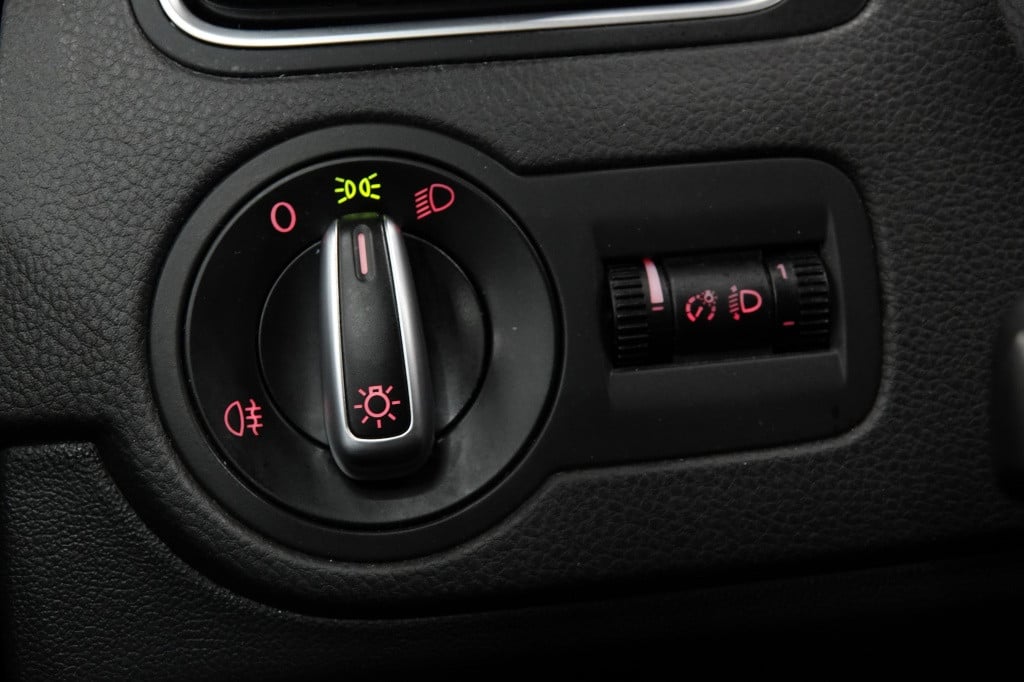 Volkswagen Polo 1.2 tsi | stoelverw. | pdc | airco |