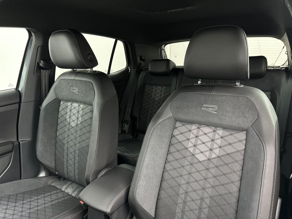 Volkswagen T-cross r-line edition 1.0 tsi 85 kw / 116 pk suv 7 versn.