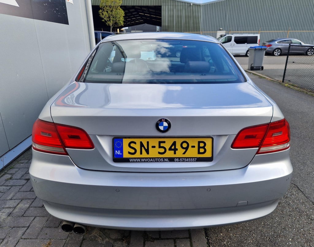 BMW 3-serie coupé 325i executive