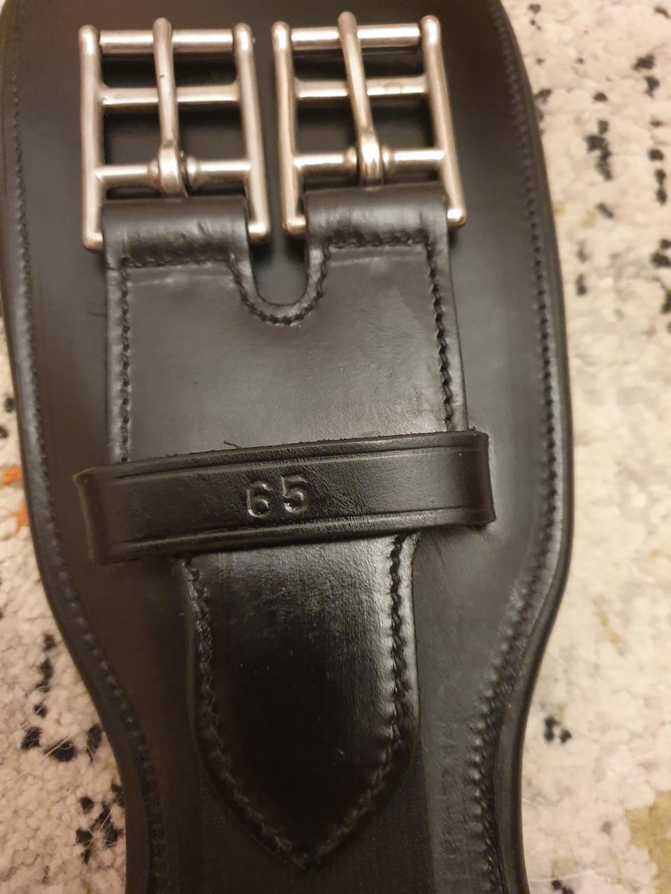 LJ Leathers dressuursingel 65cm