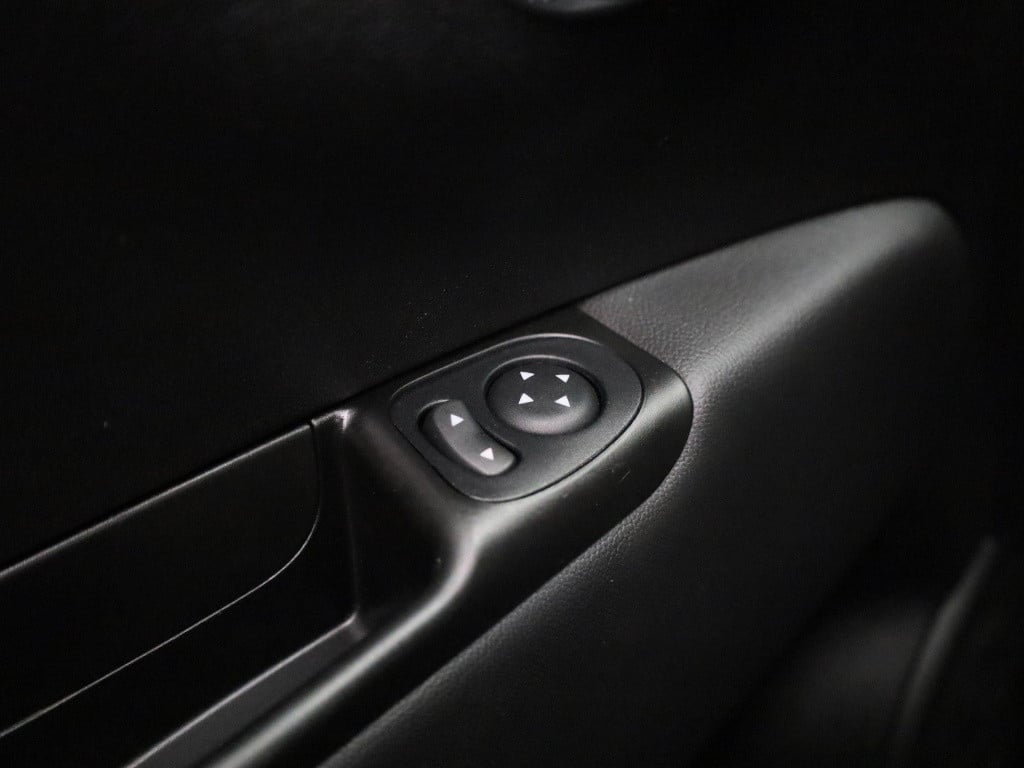 Fiat 500 C 1.0 hybrid rockstar | navigatie | climate control | side-skirts 