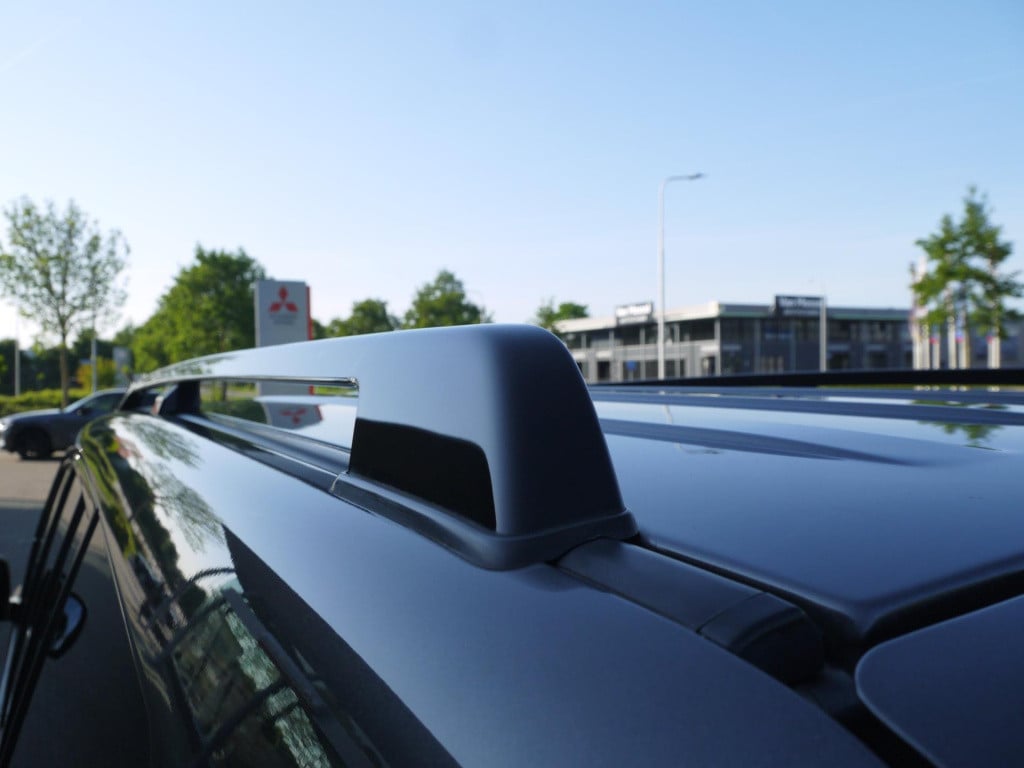 Mitsubishi Pajero 3.2 lwb instyle|trekhaak|achteruitrijcamera|rijklaar