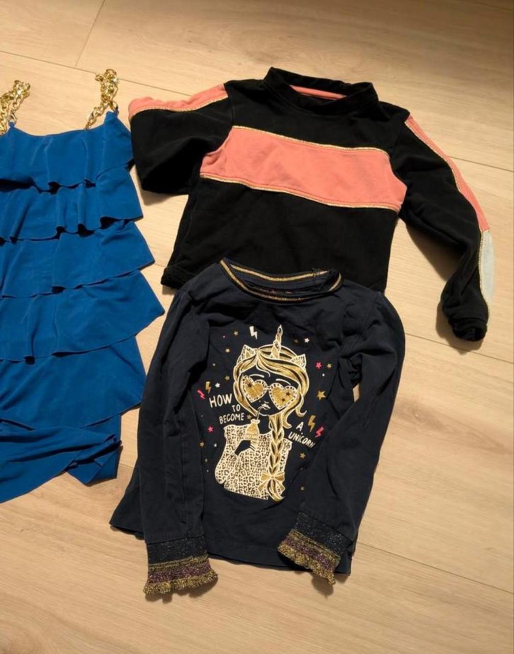 Meisjes kleding maat 104