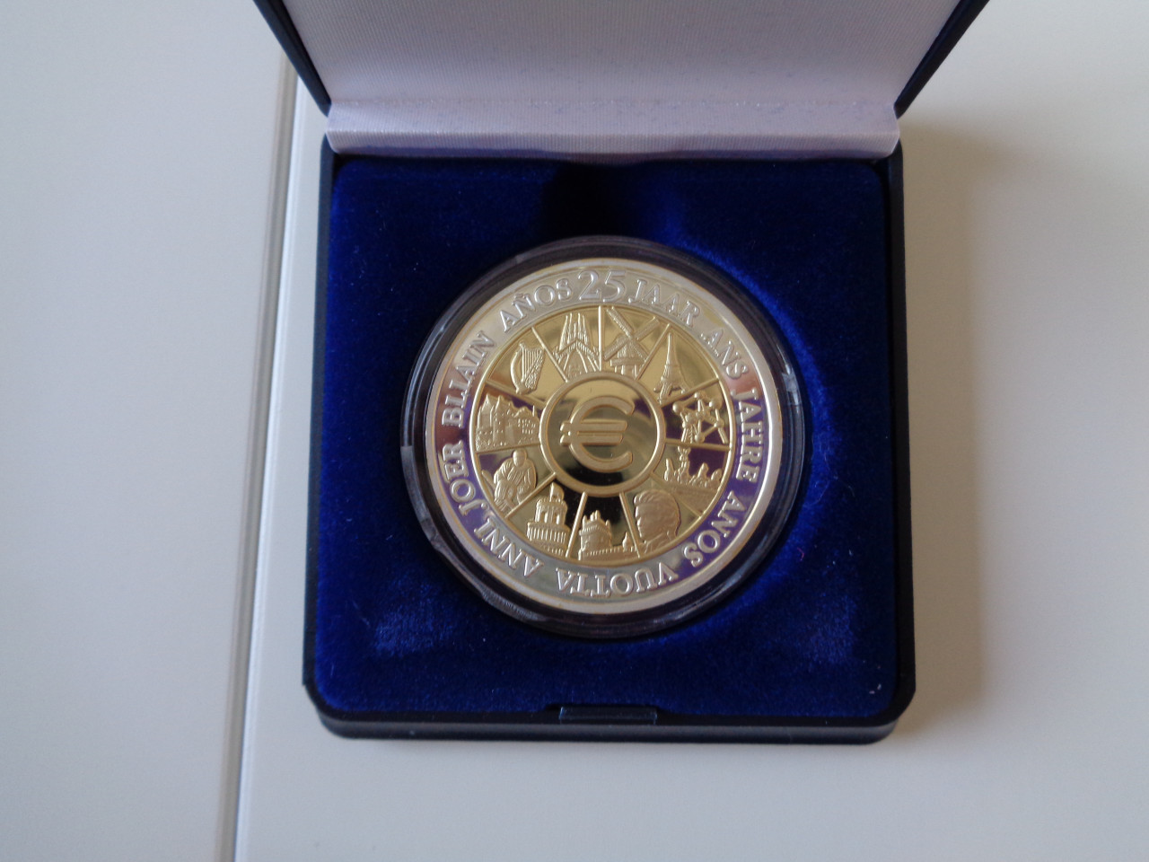 Herdenkingsmunt 25 jaar euro