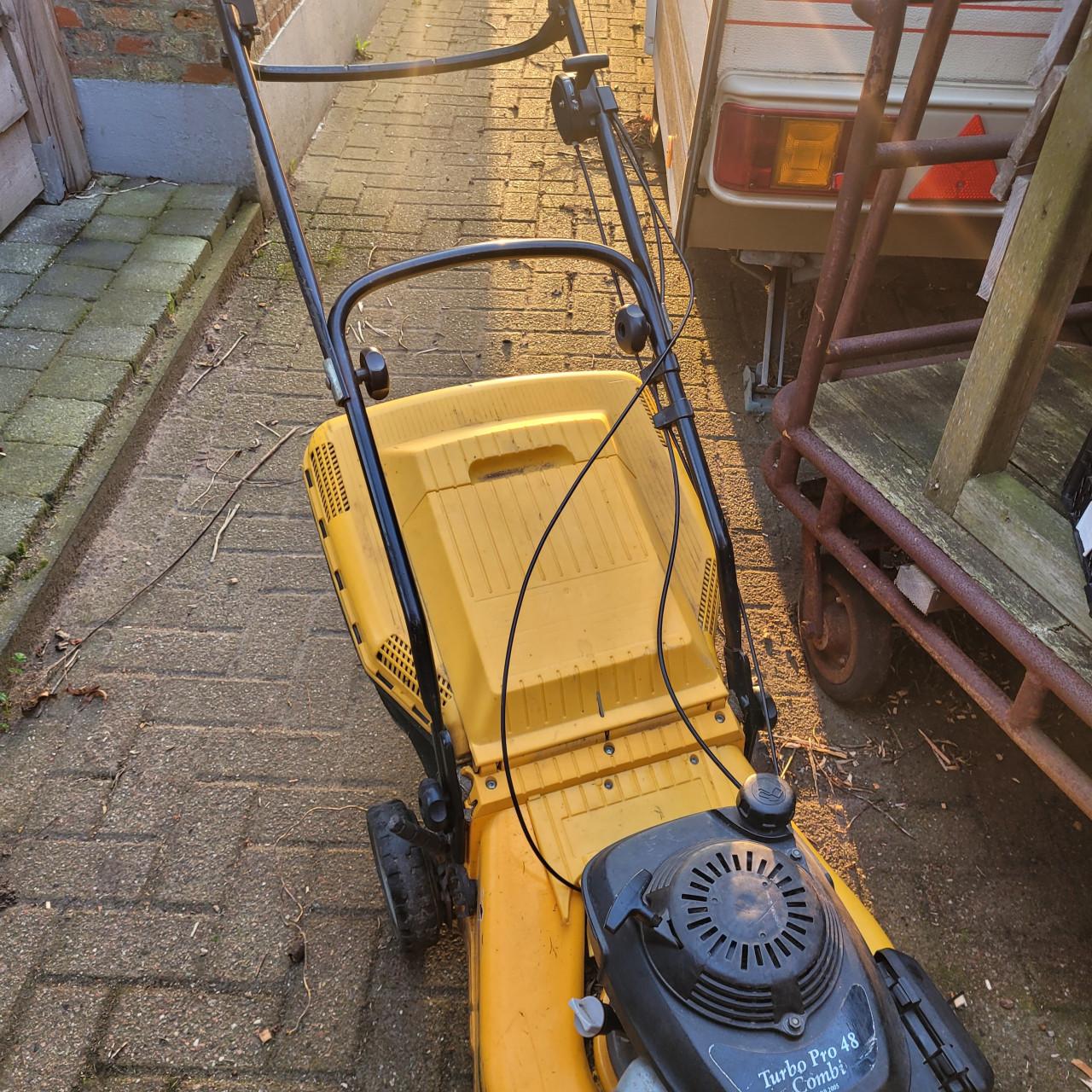 Stiga motormaaier turbo 48 aangedreven