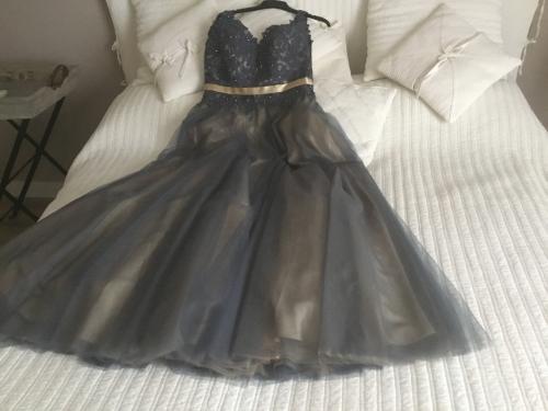 Bruidsjurk/ feestjurk maat  42/ 44