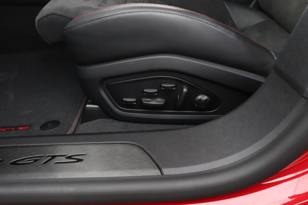 Porsche Taycan sport turismo gts | 93 kwh accu plus | surround view | innod