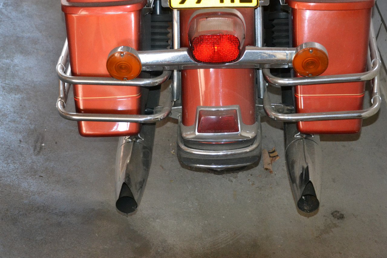 HARLEY-DAVIDSON FLHRI Road King