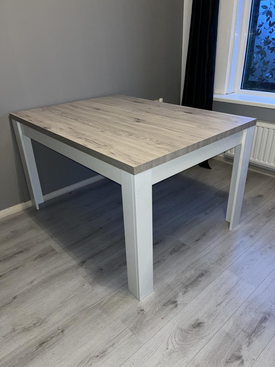 Eettafel en salontafel hoogglans wit/eikenkleur