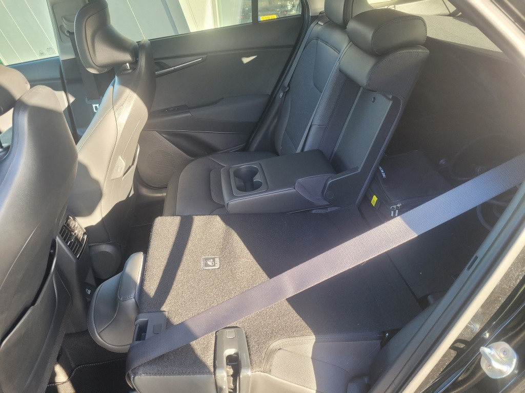 Kia Niro 1.6 gdi phev launch edition