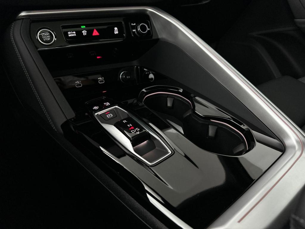 Audi Q5 sportback s edition e-hybrid 220 kw / 299 pk sportback 7 ver