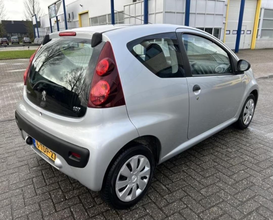 Peugeot 107 1.0 jaar 2014