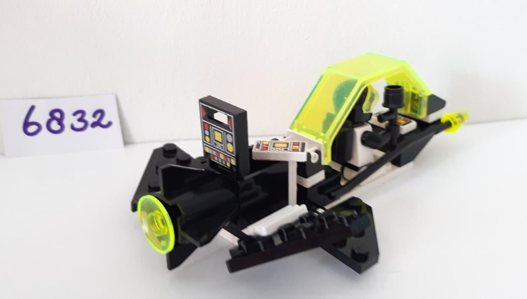 LEGO Space Blacktron 6832:  Super Nova II