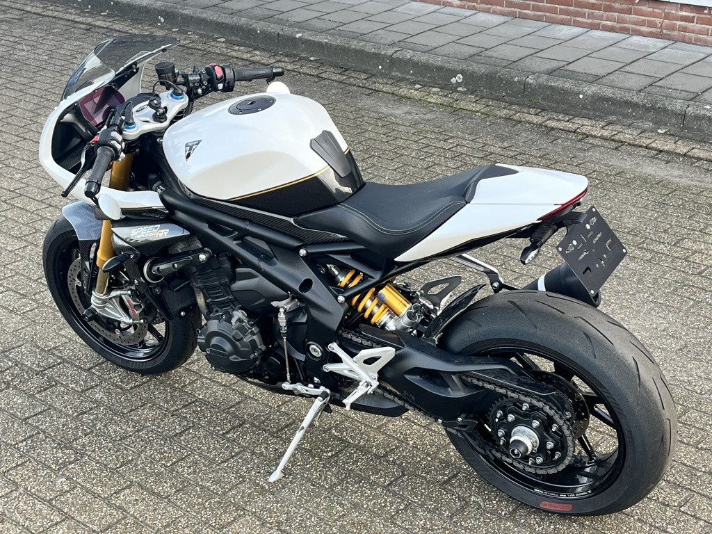 Triumph Speed Triple 1200 rr