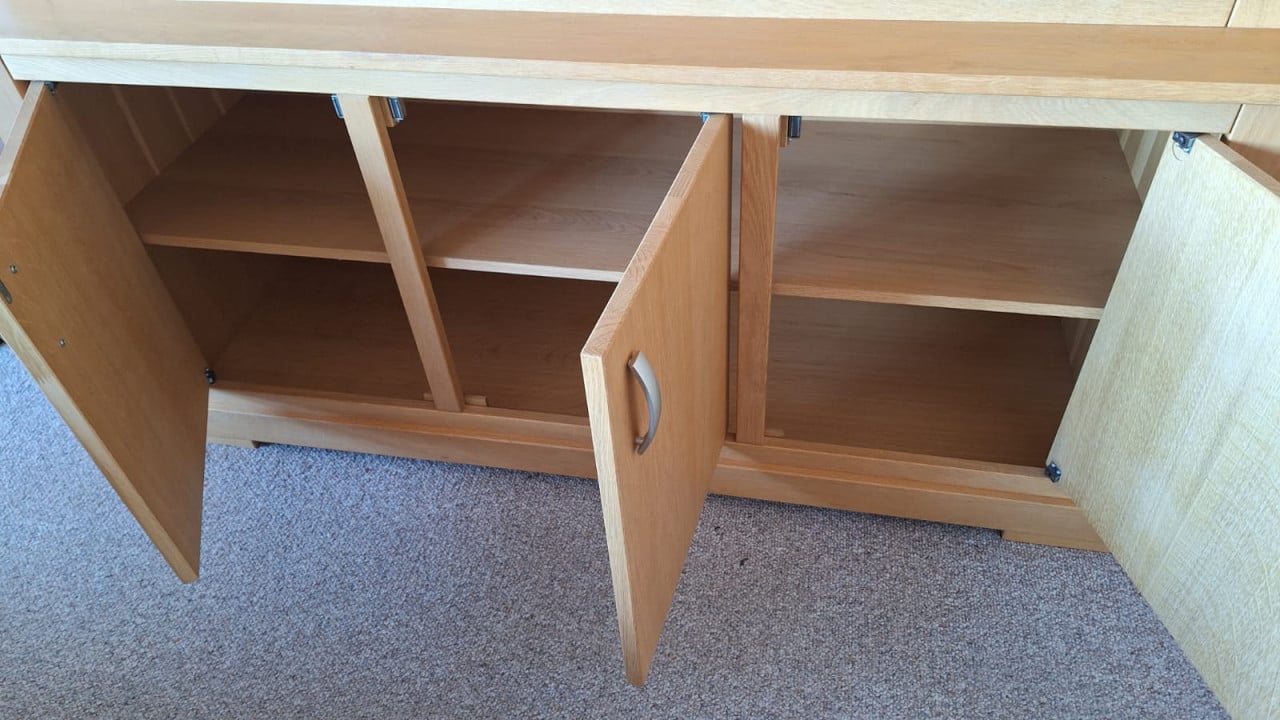 Zeer mooie eiken wandkast